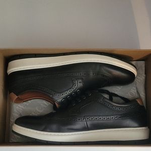 Johnson Murphy Elliston 10.5M